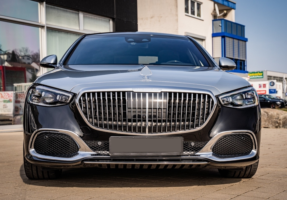 Mercedes W213 Yeni E Serisi Uyumlu Yedek Parça 2020+ Maybach Görünüm Body Kit (Siyah Sis Kapak)