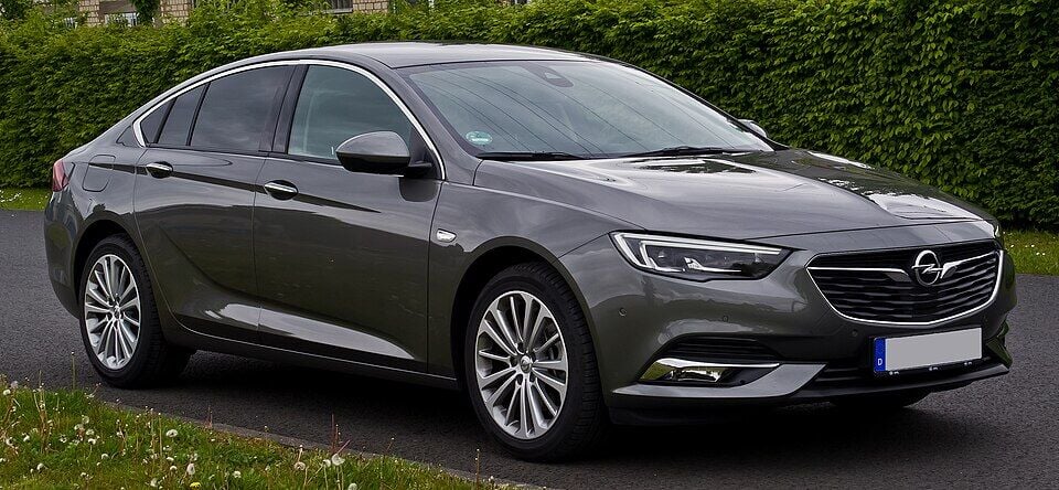 En İyi Opel Insignia Modifiye Parçaları ve Önerileri