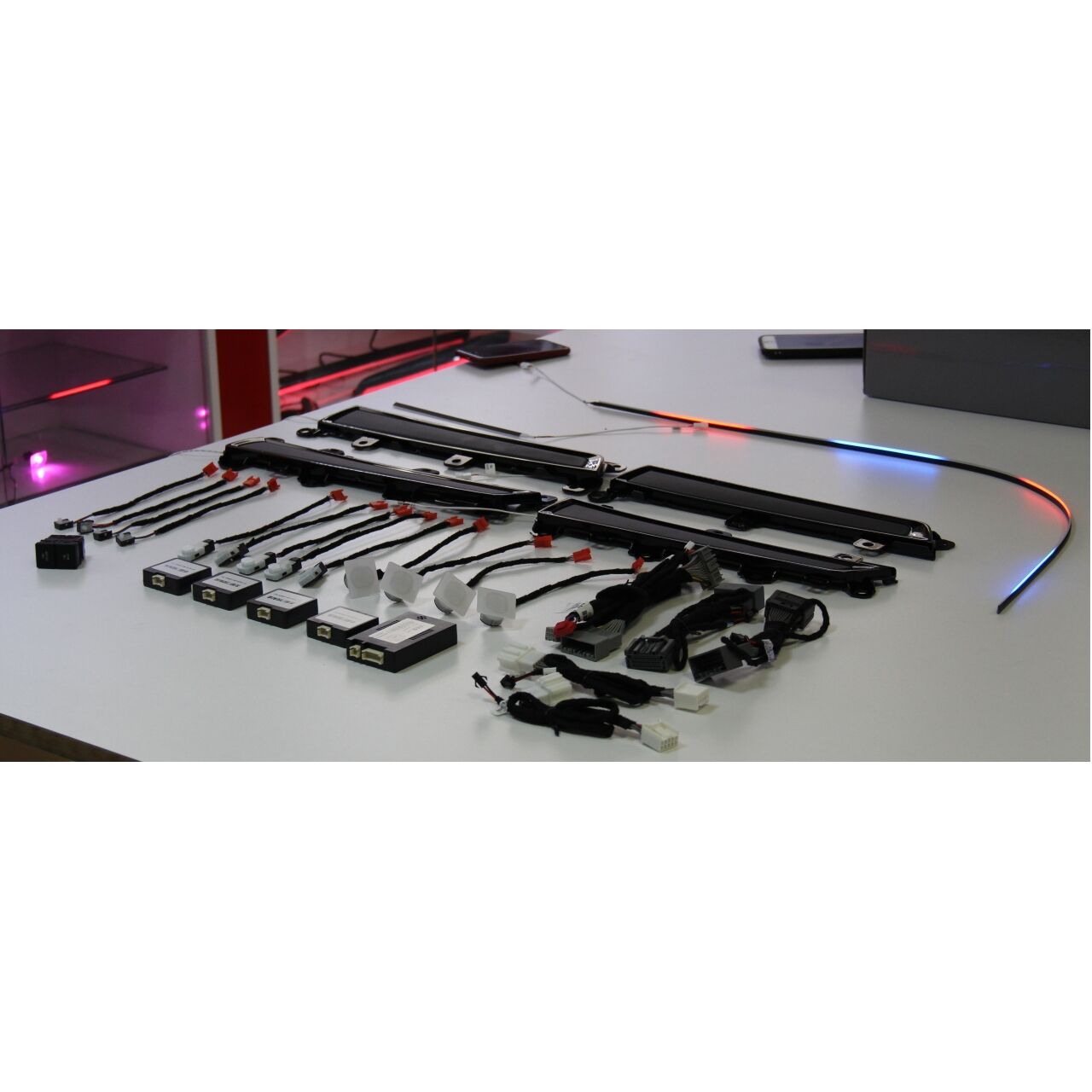 Honda Civic FE Uyumlu Yedek Parça 2021+ Araca Uyumlu Orjinal Soketli ve Trimli Adresleenbilir İç Ambiyans Aydınlatması