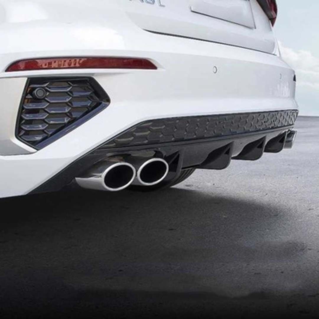 Audi A3 HB 2021+ Uyumlu Yedek Parça 4 Egzoz Difüzör Piano Black