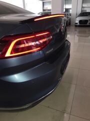Volkswagen Passat Uyumlu Yedek Parça B8 İçin Uyumlu Led Spoiler (Piano Black)