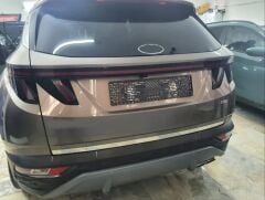 Hyundaı Tucson Için Uyumlu  2021+ Bagaj Üst Çıtası(Led Kaplama)