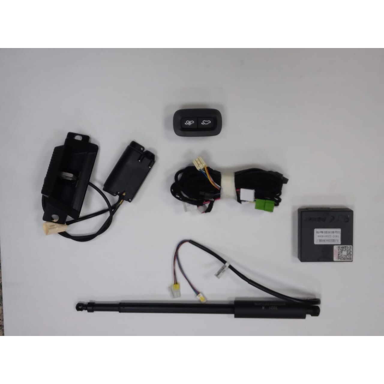 Volvo S60 2020-2021 Uyumlu Yedek Parça Tek Motor Otomatik Bagaj Açma