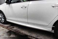 Golf 6 2009-2012 İçin Uyumlu R20 Marşpiyel
