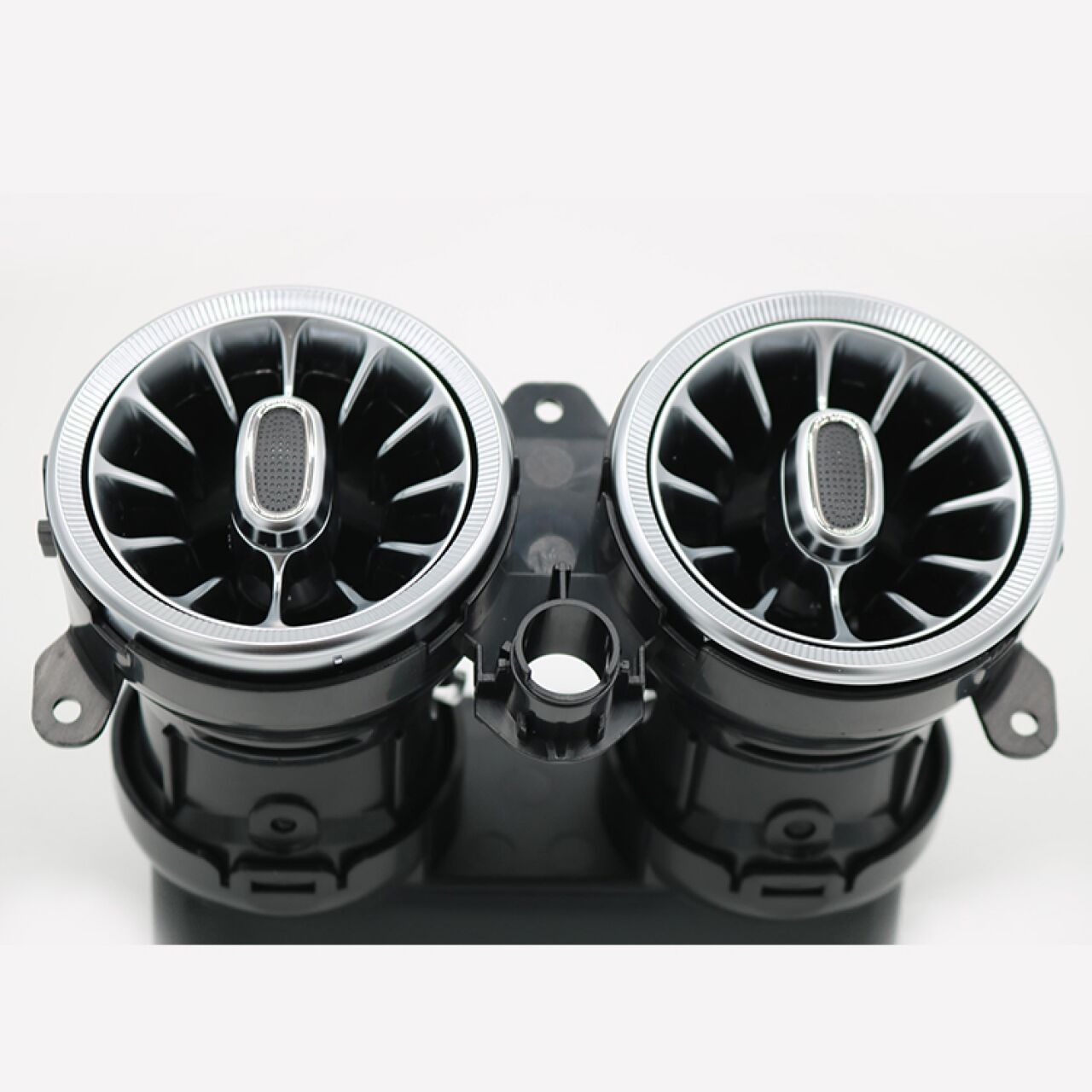 Mercedes C W205 / E W213 2019-2021 Uyumlu Yedek Parça Işıklı Arka Havalandırma (64 Renk)