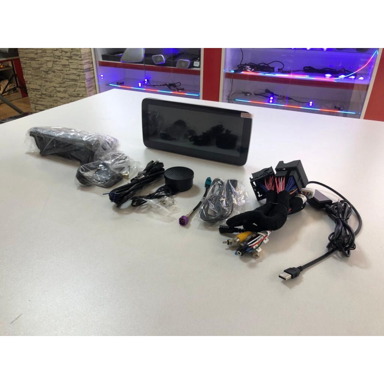 Mercedes C W205 2015-2018 Uyumlu Yedek Parça 10.25inç NTG 5.0 6+128gb Multimedya Ekran