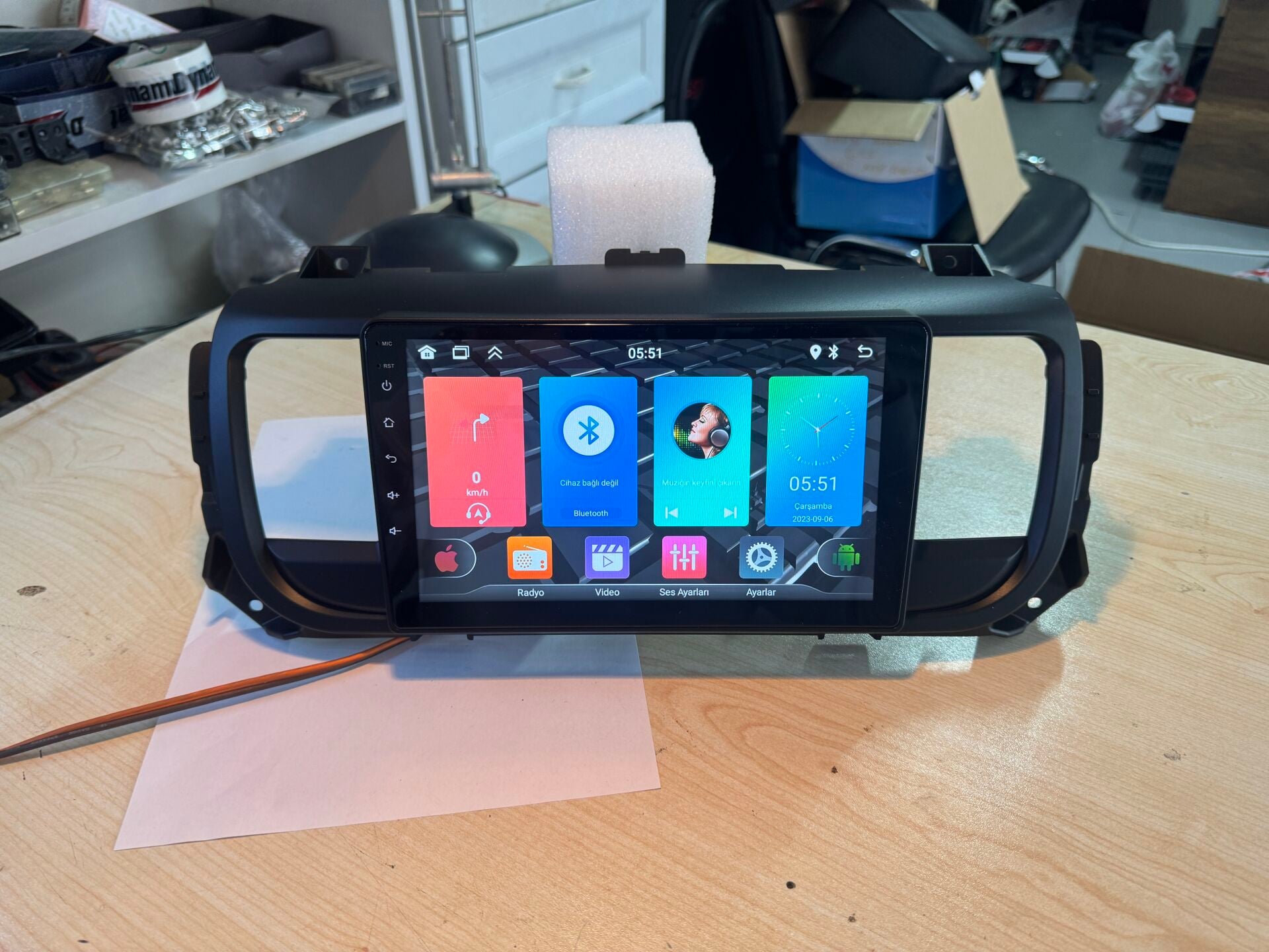 Opel Vivaro Multimedya Carplay+And.Auto 4+64gb