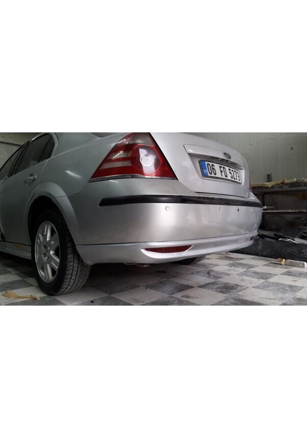 Ford Mondeo Uyumlu Yedek Parça Arka Tampon Eki Reflektörlü