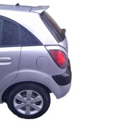 Kia Rio 2001-2006 Uyumlu Yedek Parça Işıksız Spoiler Boyalı