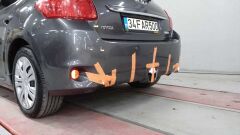 Toyota Auris 2010-2015 Uyumlu Yedek Parça Difüzör Fiber Boyalı