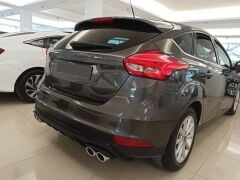 Ford Focus İçin  Uyumlu Yedek Parça 2015-2018 Difüzör- Piano Black
