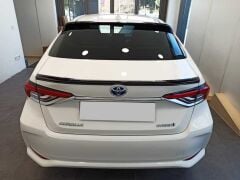Toyota Corolla 2019+ Uyumlu Yedek Parça Cam Üstü Spoiler (Piano Black)