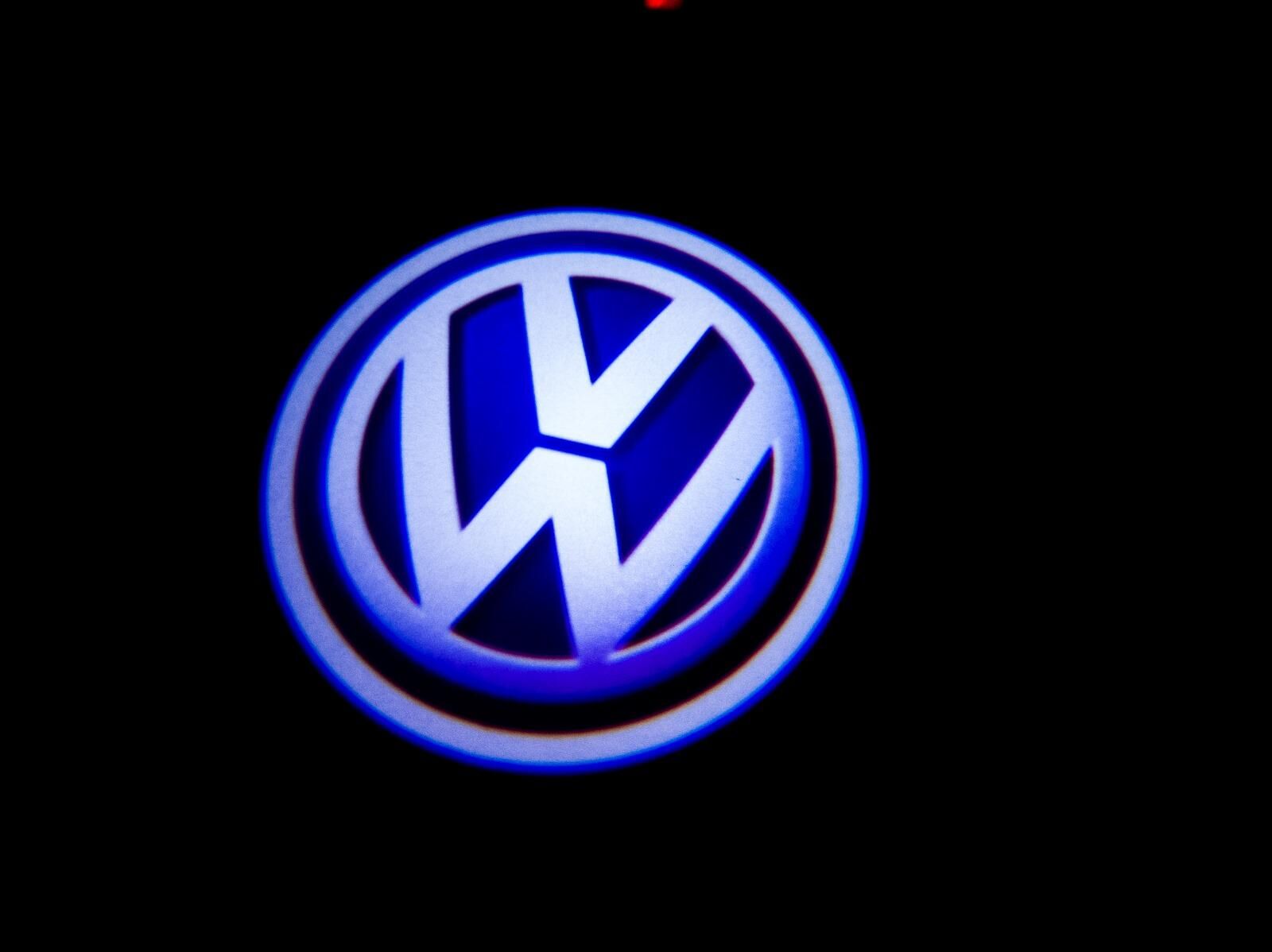 Volkswagen Uyumlu Yedek Parça Kapı Altı Delmeli Hayalet Logo