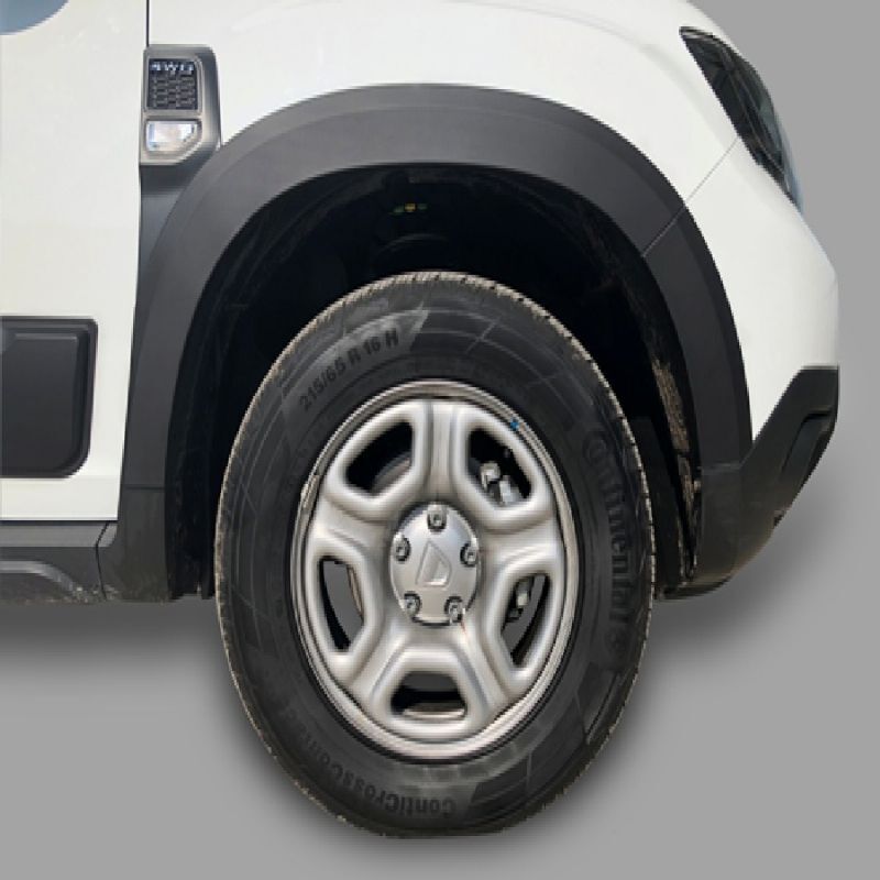 Dacia Duster 2018+ Uyumlu Yedek Parça Yapışkanlı Çamurluk Kaplama Dodik