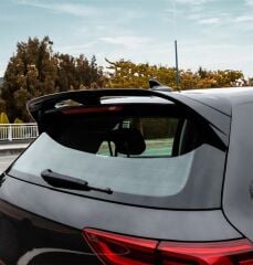 VW Golf 8 Bagaj Üstü Spoiler Piano Black