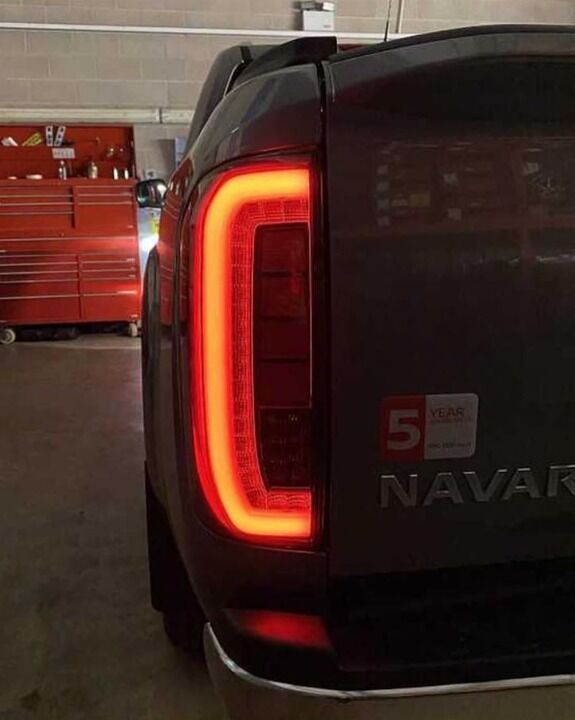 Nissan Navara Np300 2015-2020 Led Smoke Stop