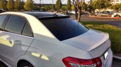Mercedes W212 2009-2015 E Serisi Uyumlu Yedek Parça Cam Üstü Spoiler Parlak Siyah