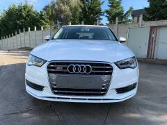 Audi A3 S3 2013-2016 Uyumlu Yedek Parça Panjur Gri Krom