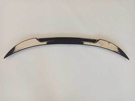 Toyata Corolla 2019+ Bagaj Üstü Spoiler B Dizayn Parlak Siyah