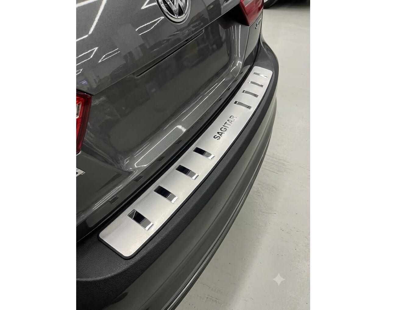 Sagitar Jetta Mk6 2011-2018 Krom Bagaj Eşiği Koruma Çıtası