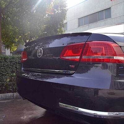 Volkswagen Passat B7 Uyumlu Yedek Parça Spoiler Parlak Siyah
