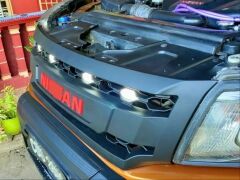 Nissan Navara NP300 2015-2020 Ledli Panjur Siyah Dizayn B