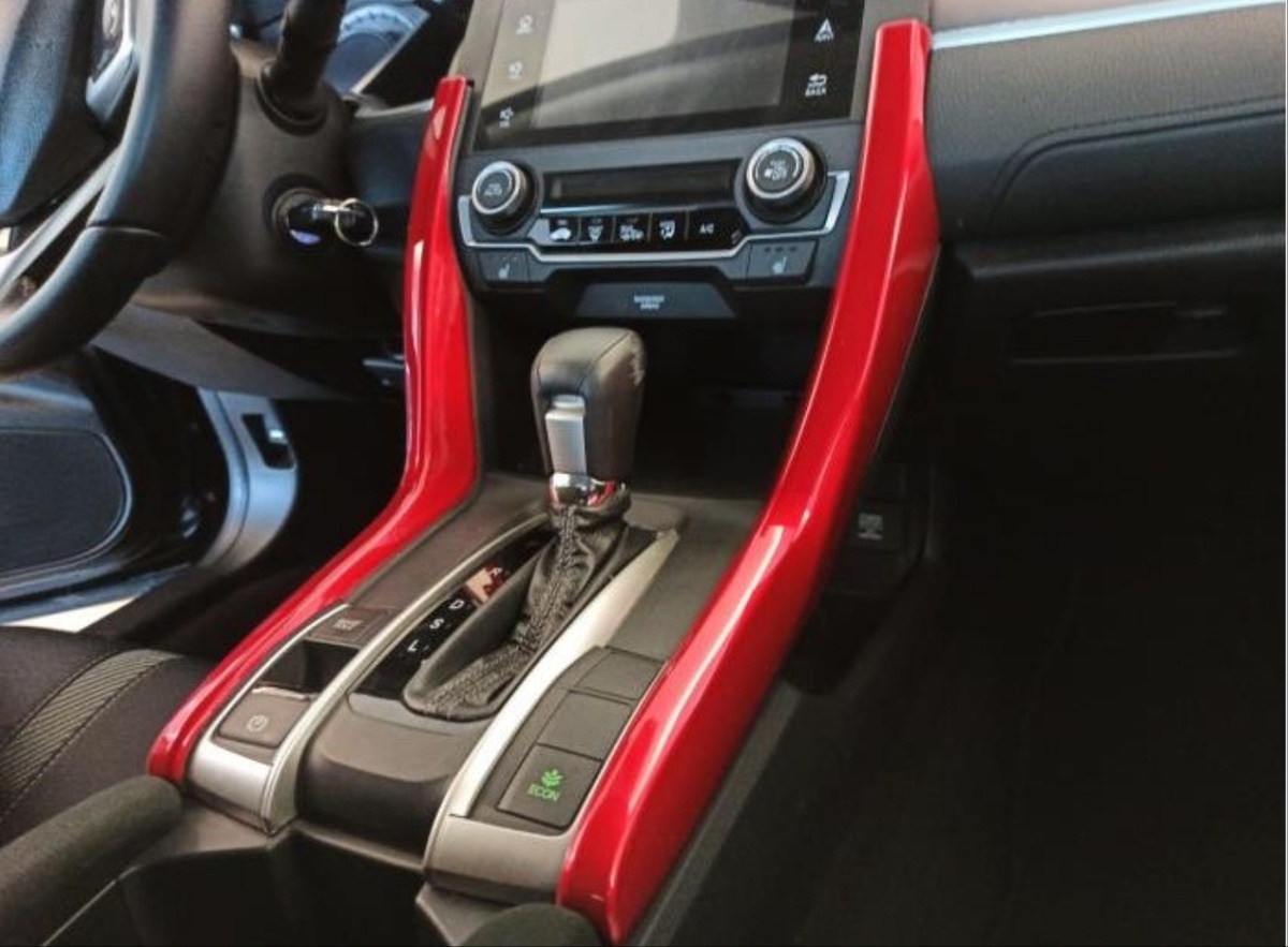 Honda Cıvıc FC5 2016-2020 Için Uyumlu Vites Konsol Çıta Kaplama- Kırmızı