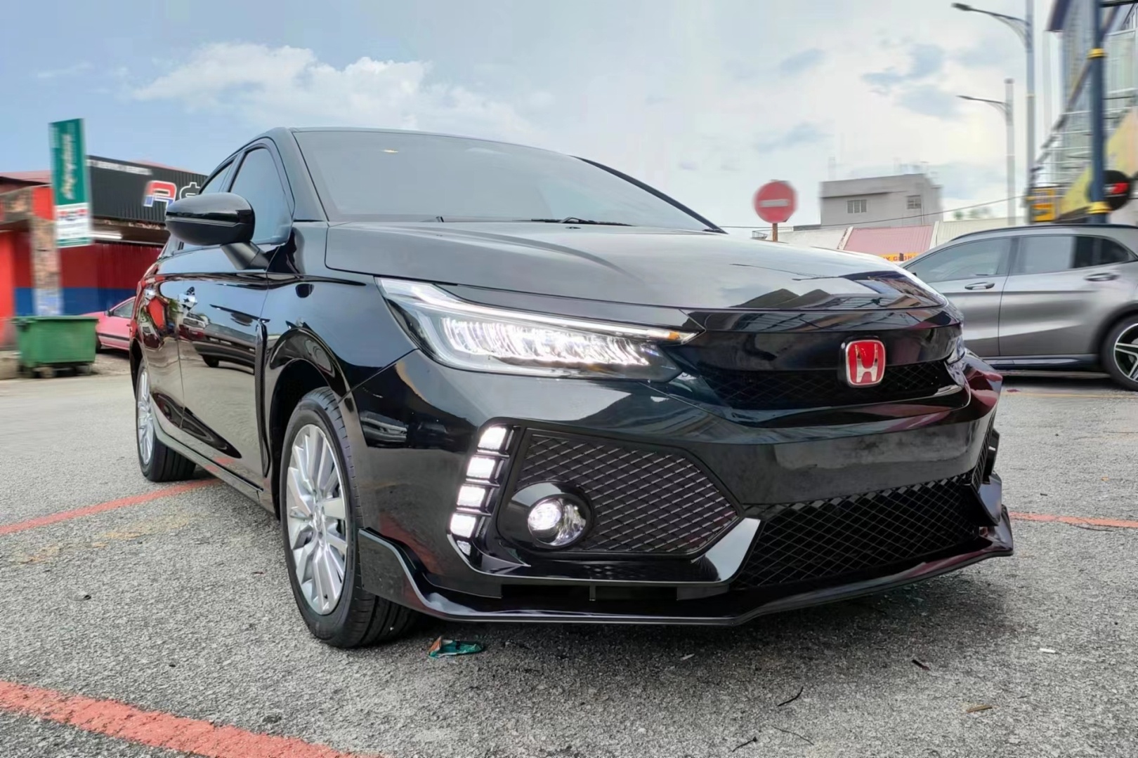 Honda City 2021+ İçin Uyumlu Type-r Ön Tampon & Panjur