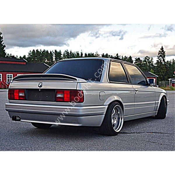 BMW E30 M2 (1983-1987) Coupe Pako Takımı