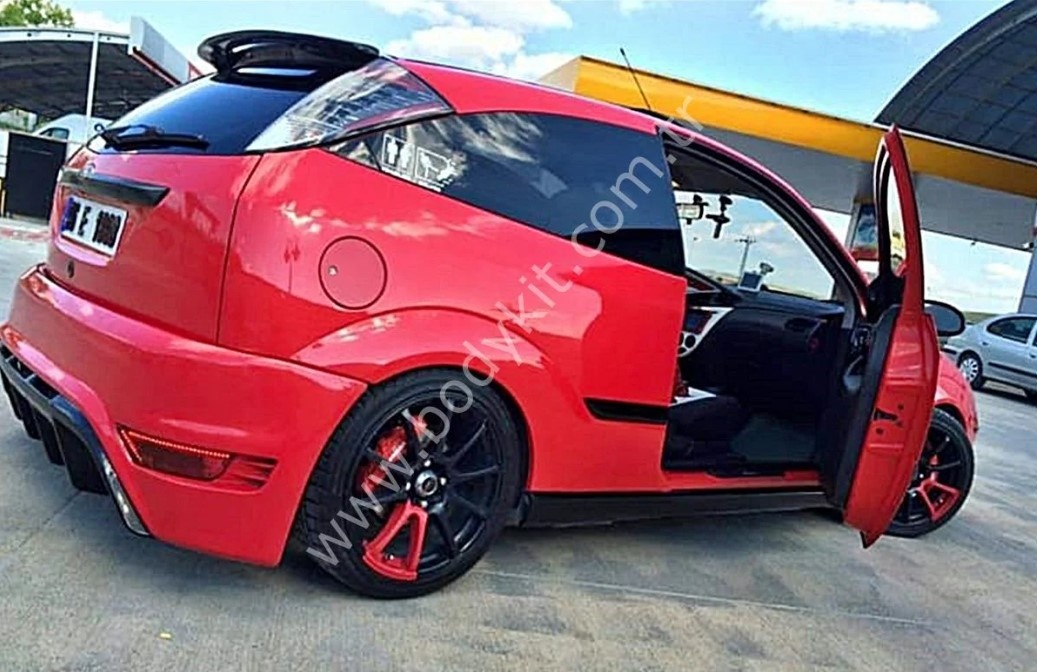 Ford Focus 1 Hb Rs Arka Tampon
