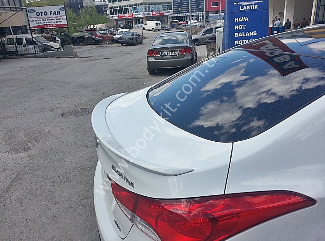 Hyundai Elantra Spoiler