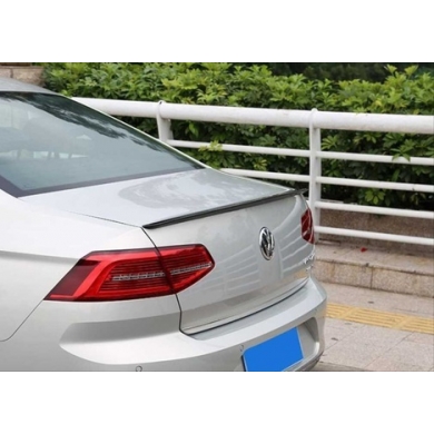 Volkswagen Passat B8 Uyumlu Yedek Parça Spoiler Parlak Siyah