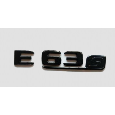 Mercedes E63S Uyumlu Yedek Parça Siyah Bagaj Logosu
