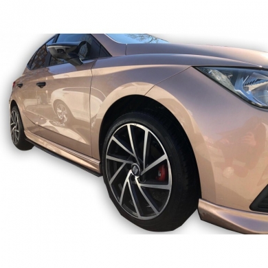Seat İbiza 2017 - 2020 Uyumlu Yedek Parça Uyumlu Yedek Parça Marşpiyel Plastik Boyasız