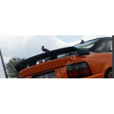 Rover 220 Yüksek Spoiler