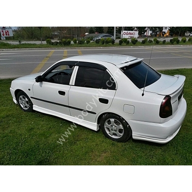 Hyundai Accent Uyumlu Yedek Parça Cam Üstü Spoiler