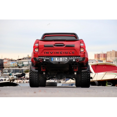 Toyota Hilux Uyumlu Yedek Parça Bagaj Kapağı Kaplaması Mat Siyah
