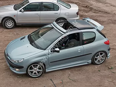 Peugeot 206 Uyumlu Yedek Parça Delikli Marşpiyel