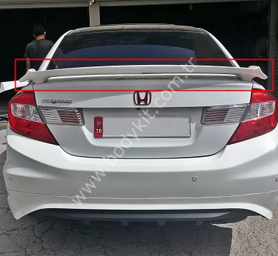 Honda Civic FB7 Uyumlu Yedek Parça Ayaklı Işıksız Spoiler