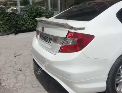 Honda Civic FB7 Uyumlu Yedek Parça Işıklı Spoiler