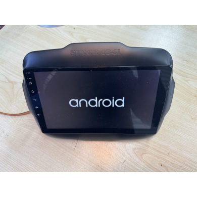 JEEP RENEGADE CARPLAY AND.AUTO KAMERA BLUETOOTH 4+32GB