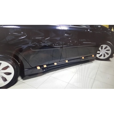 Toyota Auris 2010 - 2012 Makyajlı Marşpiyel Boyasız